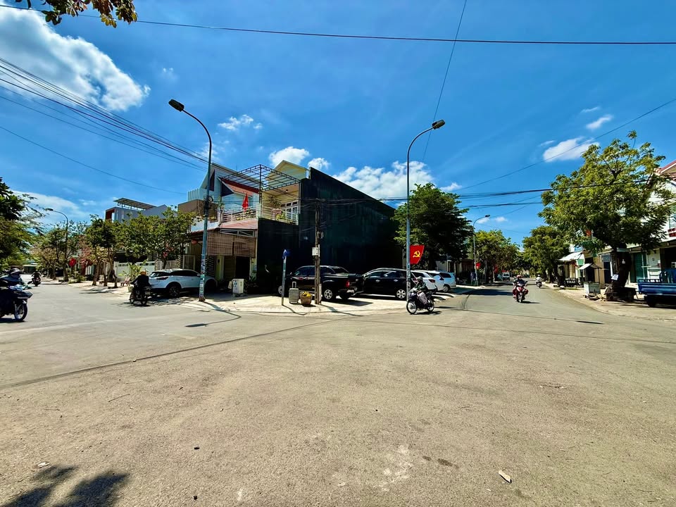 Nhà C4 Phường Đài Sơn 40m² - Gần Chợ, Trường, Ô tô vào tận nhà