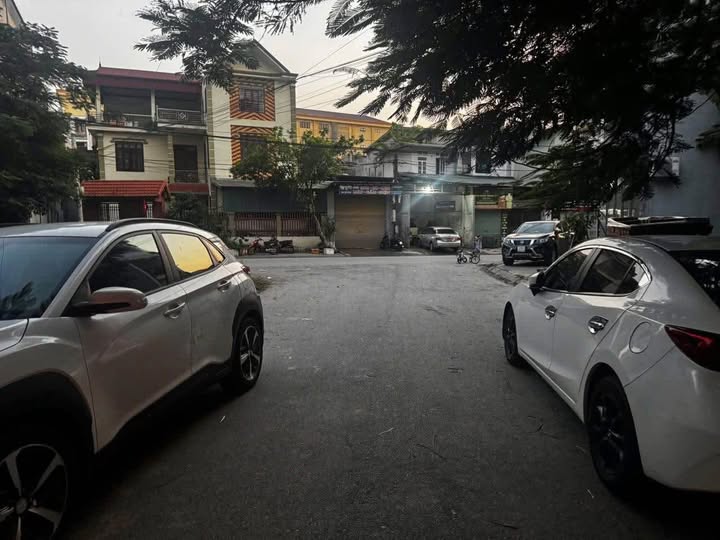 Bán đất Lý Anh Tông, Bắc Ninh 162m² - Hơn 10 tỷ, Sẵn Sàng Xây Dựng