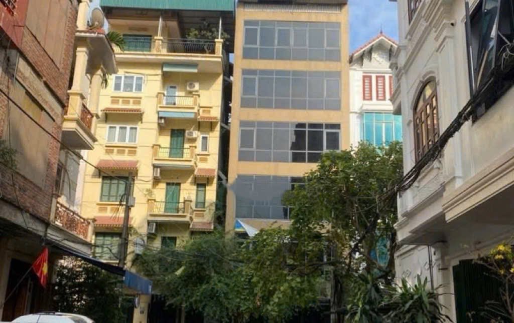 Nhà riêng Ngõ 47 Nguyễn Khả Trạc, Cầu Giấy 22 triệu - Ô tô đỗ cửa!