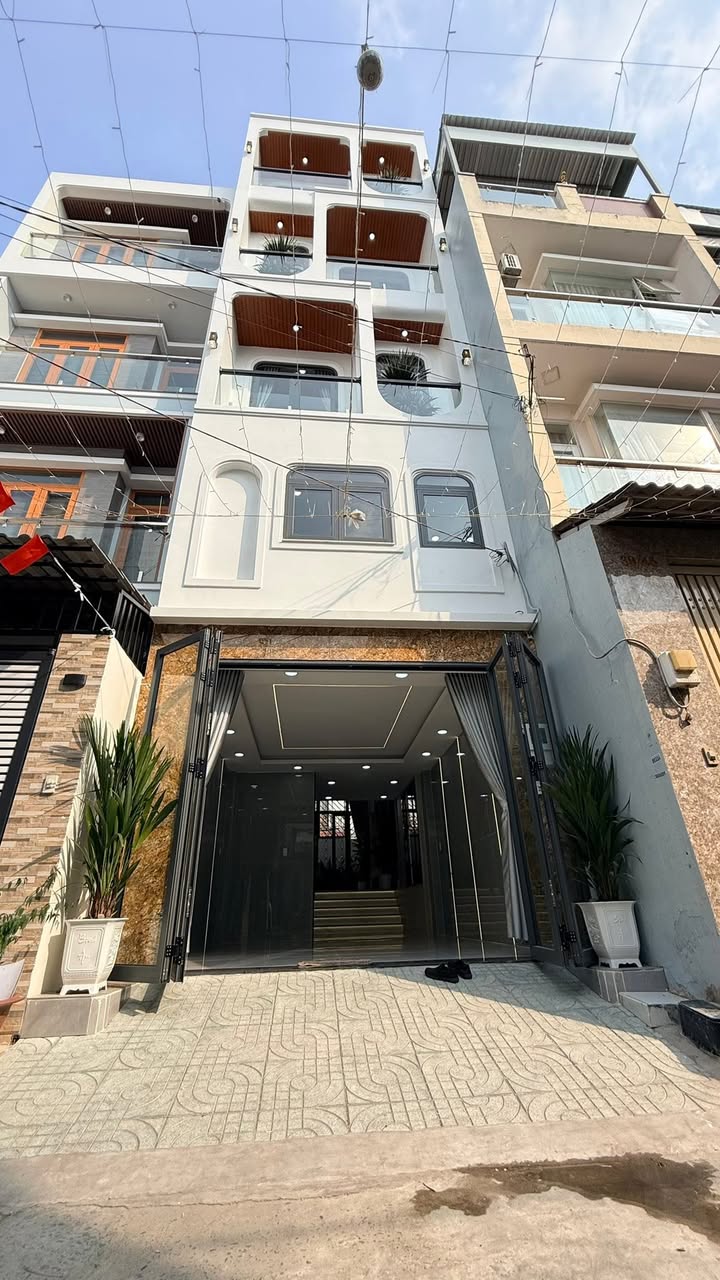 Nhà 5 Tầng Thang Máy 69m² HXH Gò Vấp - 8.5 Tỷ