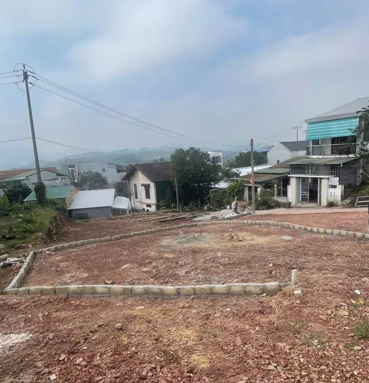 Đất Nền Kiệt 69 Lê Ngô Cát, Huế - 113m² Giá 2 Tỷ, Sổ Đỏ Sẵn Sàng