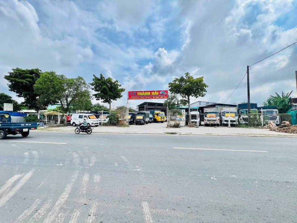 Đất Vàng Mặt Tiền Nguyễn Văn Linh, Bình Chánh - 4683m² Giá Tốt