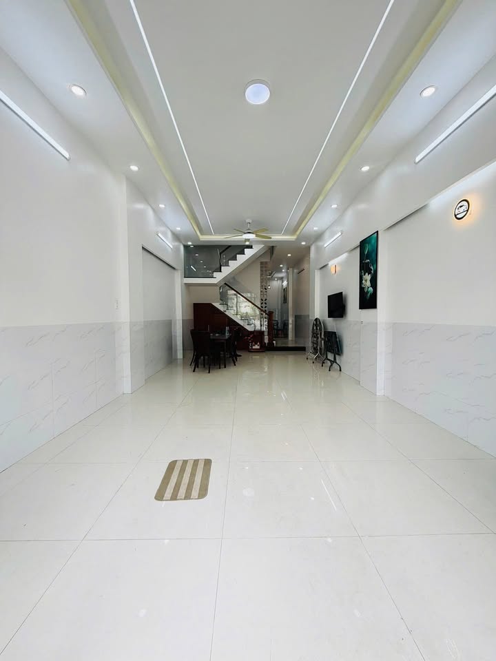 Nhà 4PN Hưng Phú 1, Cần Thơ - Kinh doanh, Ở, VP Công ty - 16 Triệu/Tháng