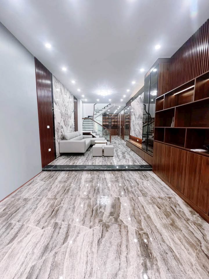 Nhà Riêng Ngô Gia Tự, Hải An 240m² 4PN - Ô tô đỗ cửa, Sổ đỏ sẵn