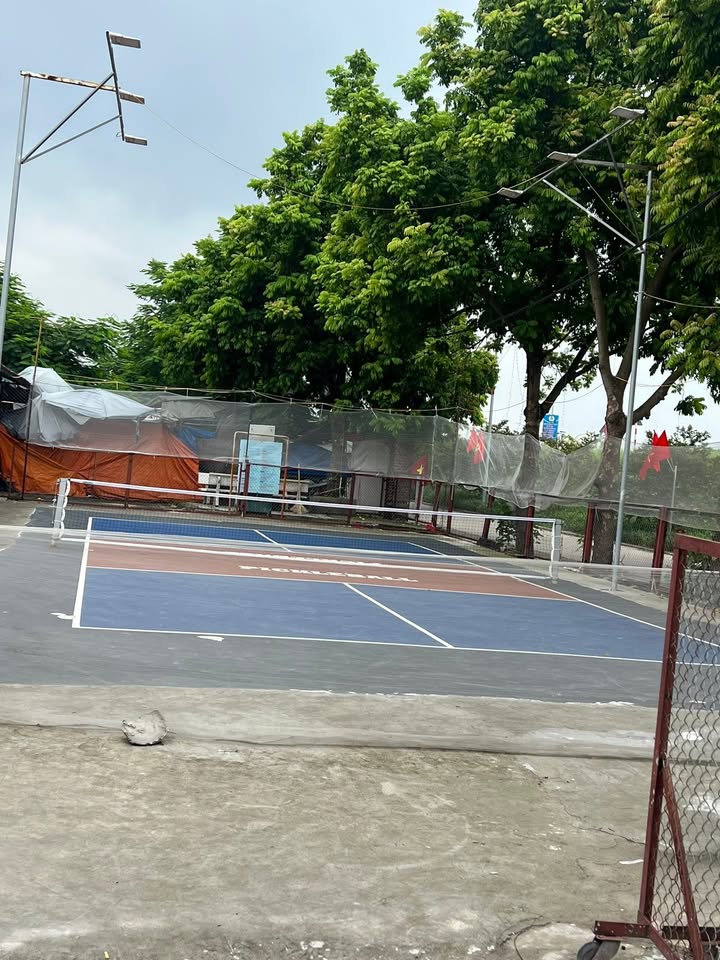 Đất nền Long Biên 72m² - Sổ đỏ chính chủ, giá tốt đầu tư!