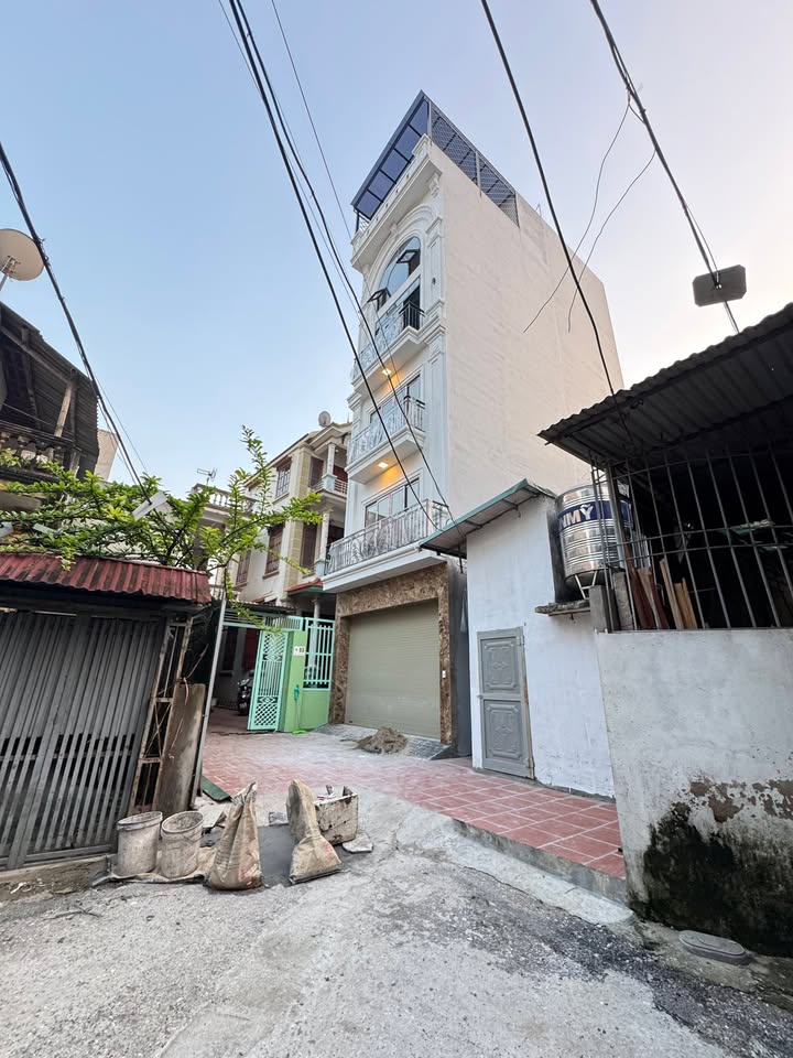 Nhà riêng Cổ Linh, Long Biên 52m² giá 13 tỷ - Ô tô vào tận nhà!