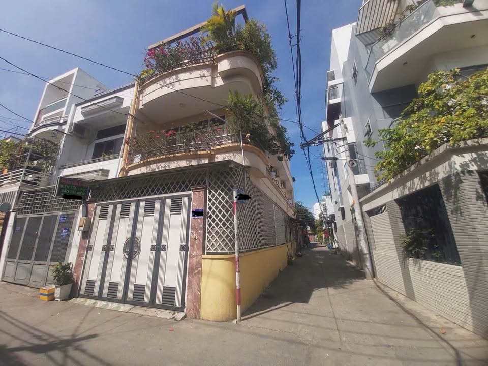 Nhà Riêng Thoại Ngọc Hầu Tân Phú 90m² - Ô tô vào tận nhà!