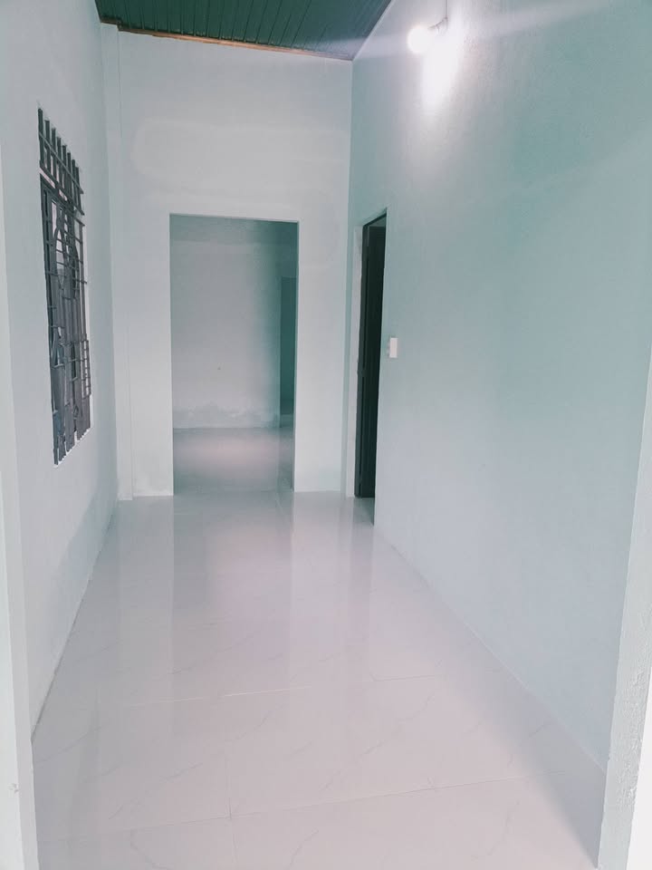 Nhà Mặt Tiền Đường Nhựa Tánh Linh - 1.3 Tỷ - Sổ Hồng Riêng