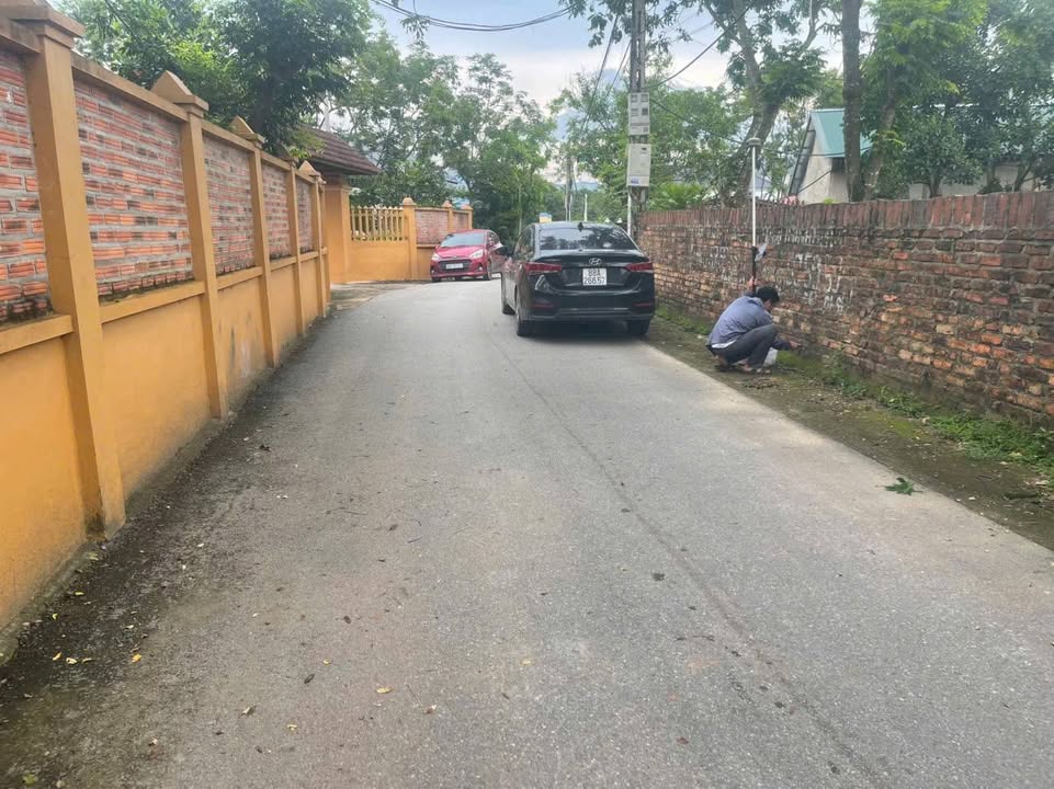 Đất nền Lý Nhân, Vĩnh Tường 120m² - Sổ đỏ chính chủ, đường ô tô tránh!