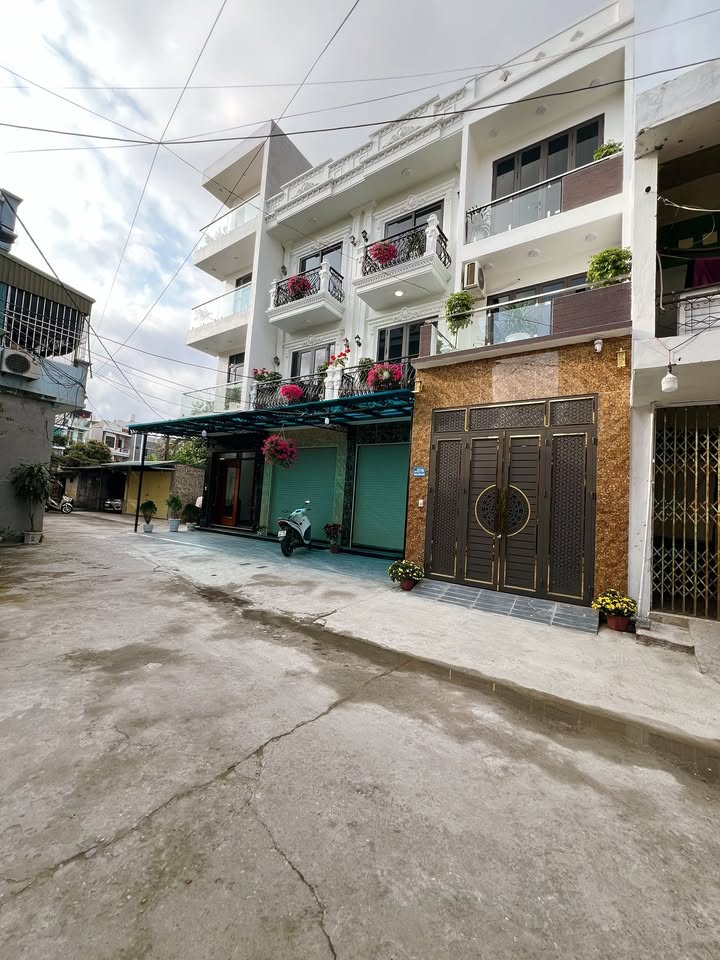 Nhà 3 Tầng Trung Tâm Quang Trung, Thái Bình - 64m², Ô Tô Tránh