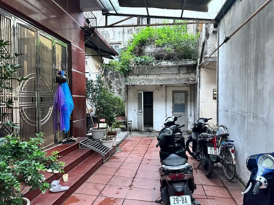 Nhà Phố Ngọc Lâm Long Biên 42m² - Vị trí đắc địa!