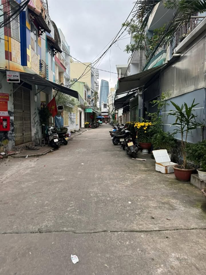 Cho thuê nhà 2 tầng kiệt ô tô 45m² Lương Ngọc Quyến, Hải Châu - 8.5 triệu