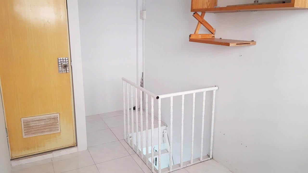 Nhà 2 Lầu Hẻm 2 Lý Tự Trọng, Ninh Kiều - Sổ Hồng Hoàn Công, Giá 1.1 Tỷ