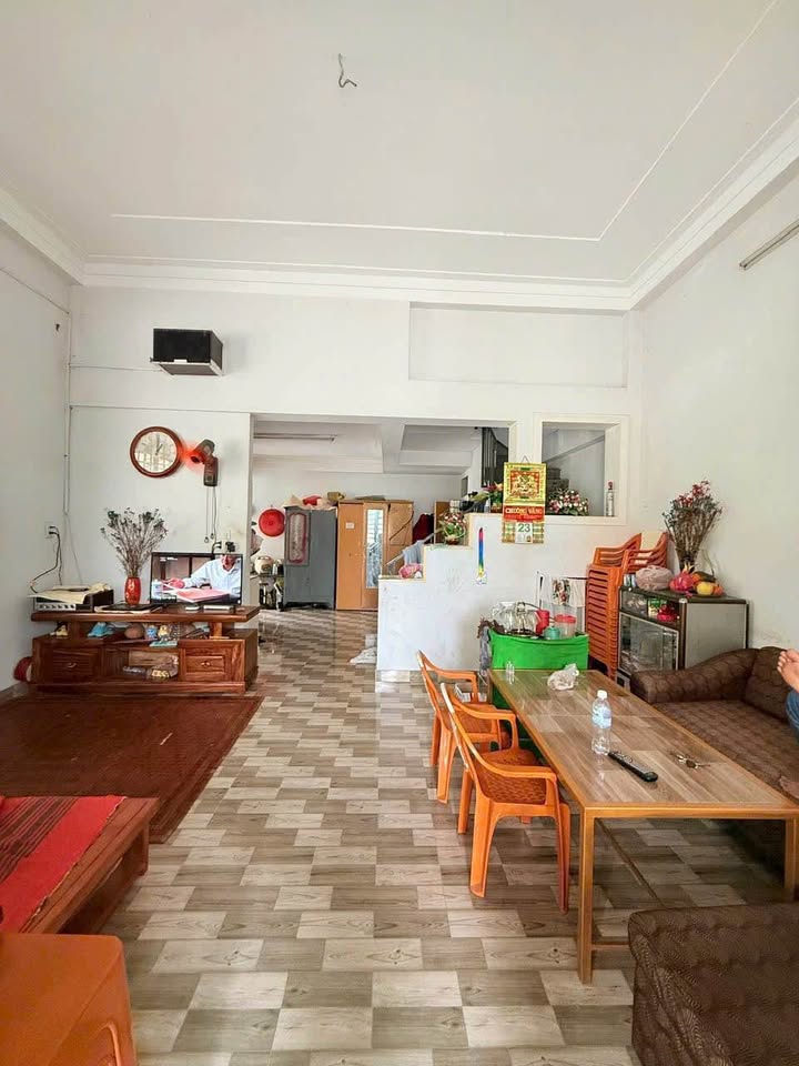 Nhà 2 tầng KQH Bàu Vá, Huế 124m² - 2 Mặt tiền, ô tô vào tận nơi!