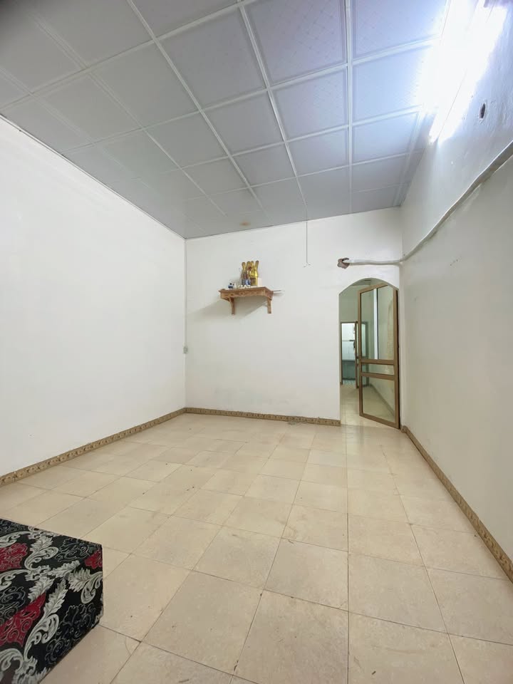 Nhà Cấp 4 Đông Vệ 60m² chỉ 3 triệu/tháng - Vị trí Đẹp!