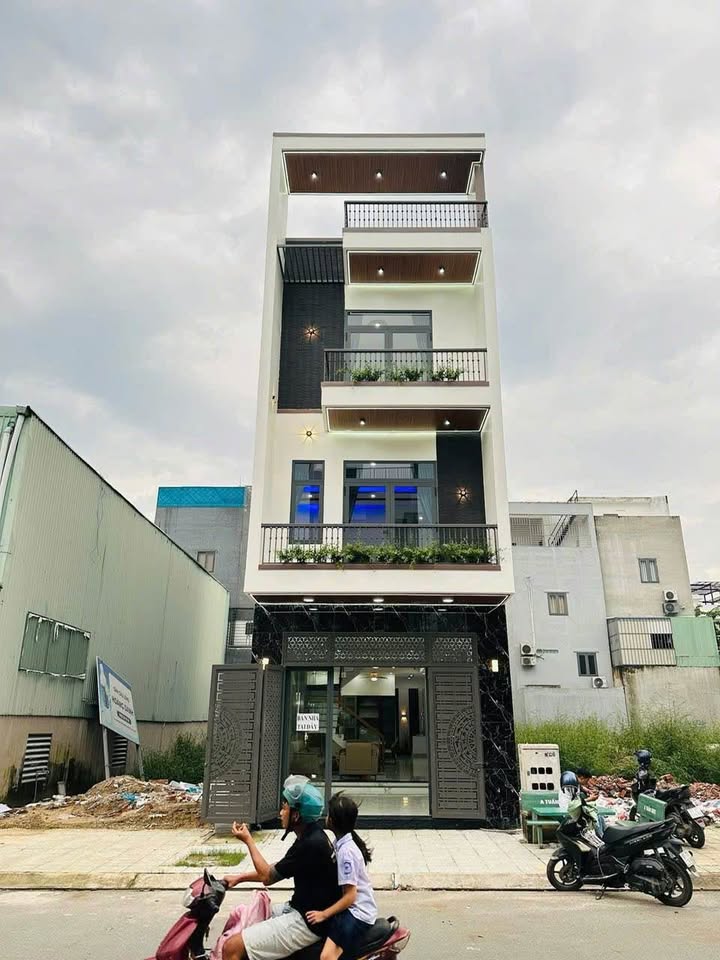 Nhà Riêng An Phú, Thủ Đức 110m² - Ô tô vào tận nhà, sổ hồng sẵn!