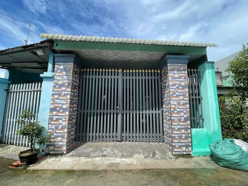 Nhà 105m² Củ Chi - Sân Ô Tô, Giá 2.35 Tỷ, Sổ Hồng Riêng