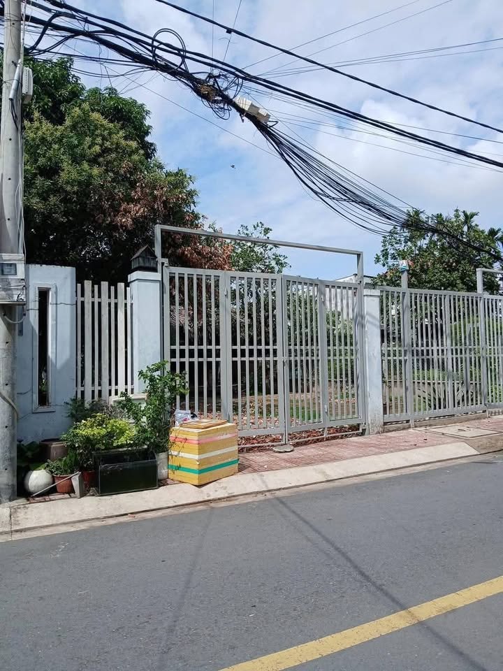 Đất mặt tiền Hóc Môn 231m² giá 7.55 tỷ - Sổ đỏ chính chủ