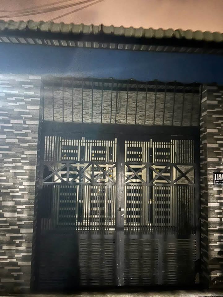 Cho thuê nhà nguyên căn 90m² mặt tiền hẻm xe hơi QL1A Tam Bình, Thủ Đức