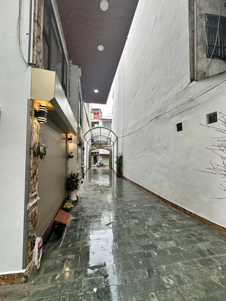 Bán nhà Khâm Thiên 35m² 6 tầng - Ô tô đỗ cửa, ở ngay đón lộc!