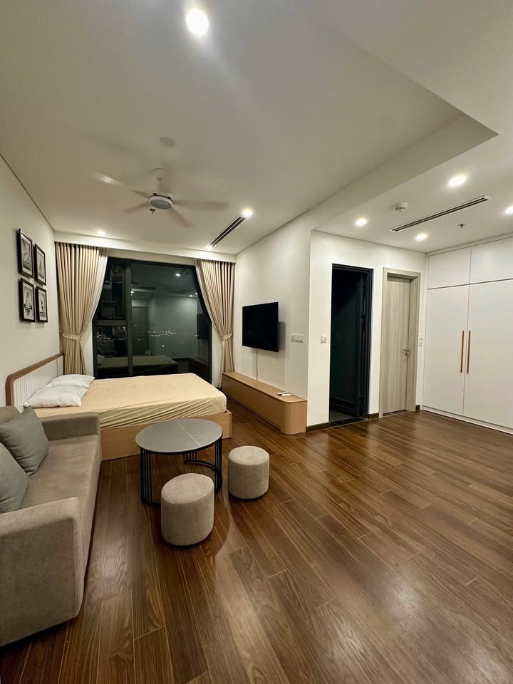 Căn Studio 33m² Vinhomes Smart City - View Hồ, Bể Bơi Tầng 39, Giá Tốt