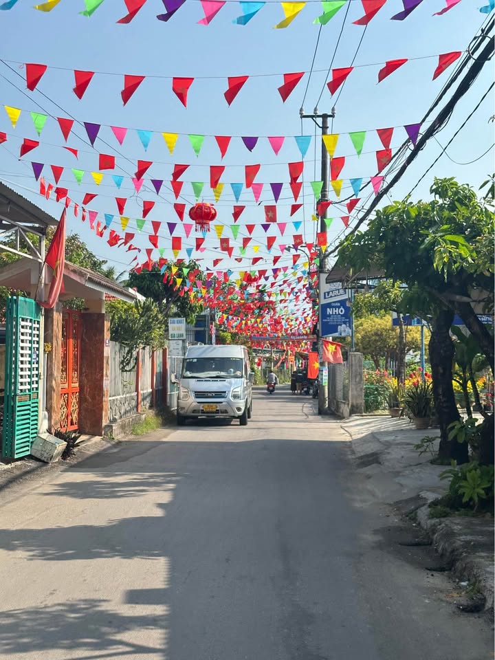 Bán đất mặt tiền Hồng Lư Tam Kỳ 120m² giá 1.55 tỷ - Kinh doanh ngay!