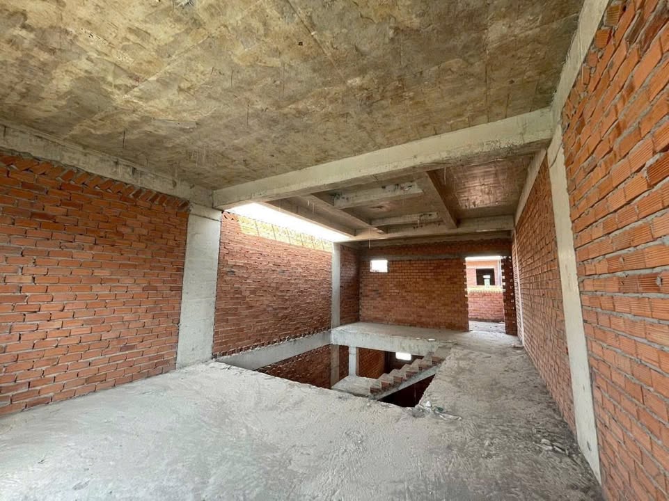 Nhà 4 Tầng Thô Mặt Tiền QL51 Biên Hòa - 105m² Sổ Riêng