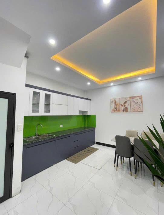 Bán Nhà An Khánh Hoài Đức 43m² Nhỉnh 10 Tỷ - Ô Tô Tránh, View Hồ!
