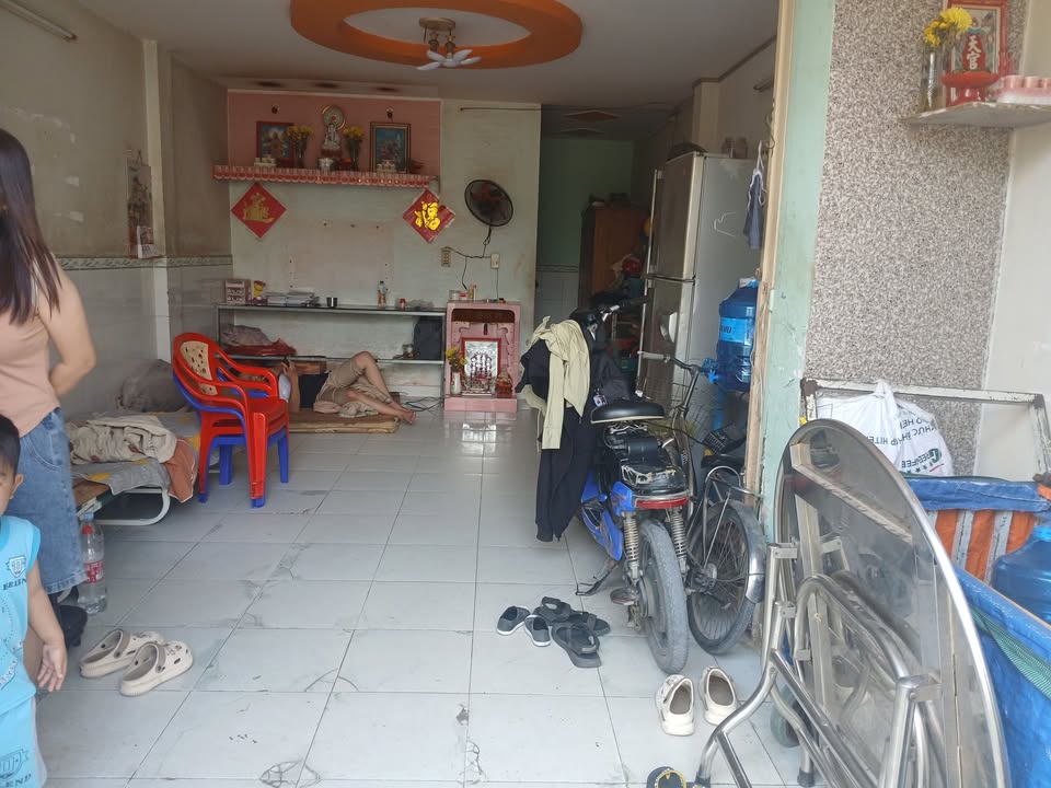 Nhà 1 Lầu Sổ Hồng Riêng 40m² Giá Ngộp 750 Triệu - Bình Chánh