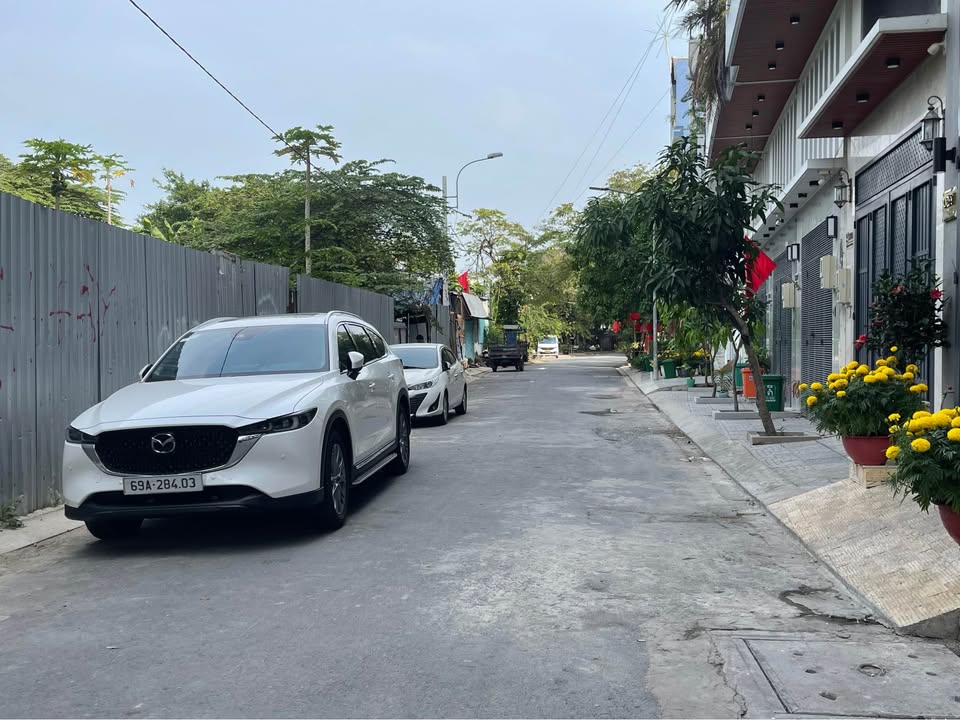 Nhà Riêng Q12 - 55m², 7 Tỷ - Ô tô vào tận nhà, sát Chợ Thạch Đà!