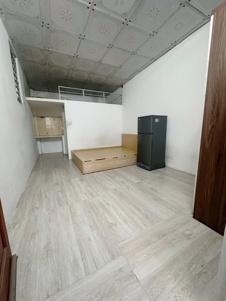 Cho thuê phòng trọ Khúc Thừa Dụ, Cầu Giấy - 3.3 triệu/tháng, đủ tiện nghi