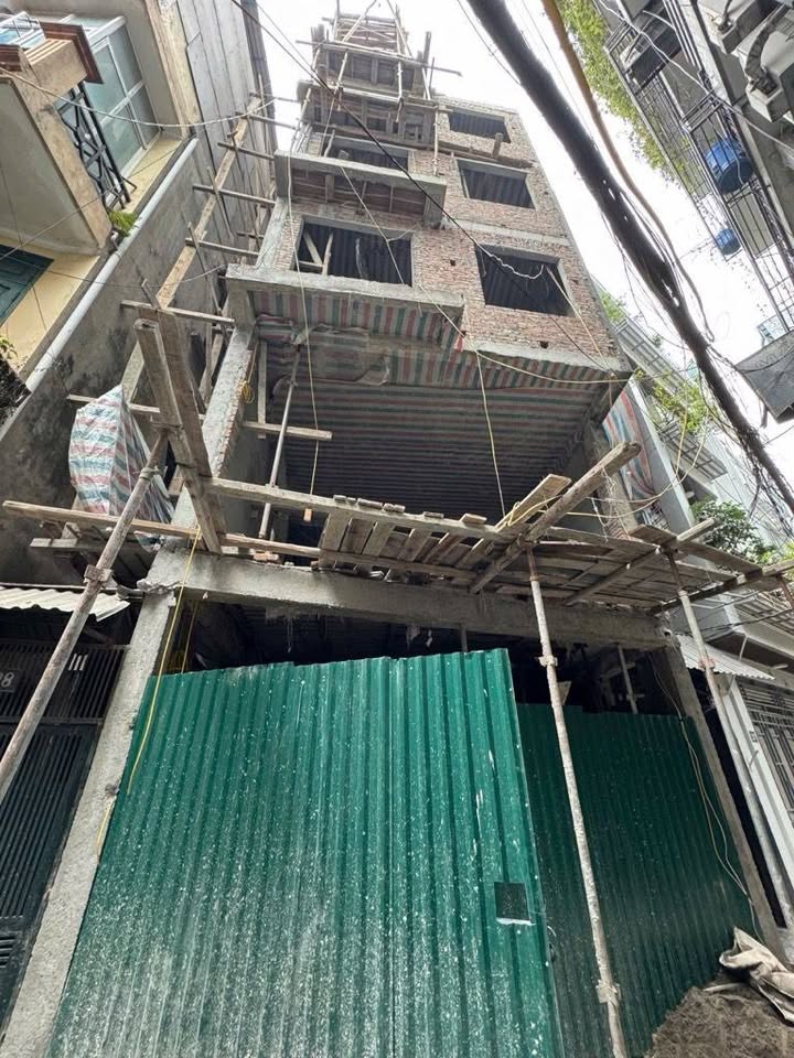 Nhà Phố Yên Lạc, Hai Bà Trưng - Lô Góc 40m², Ô Tô Ngủ Trong Nhà