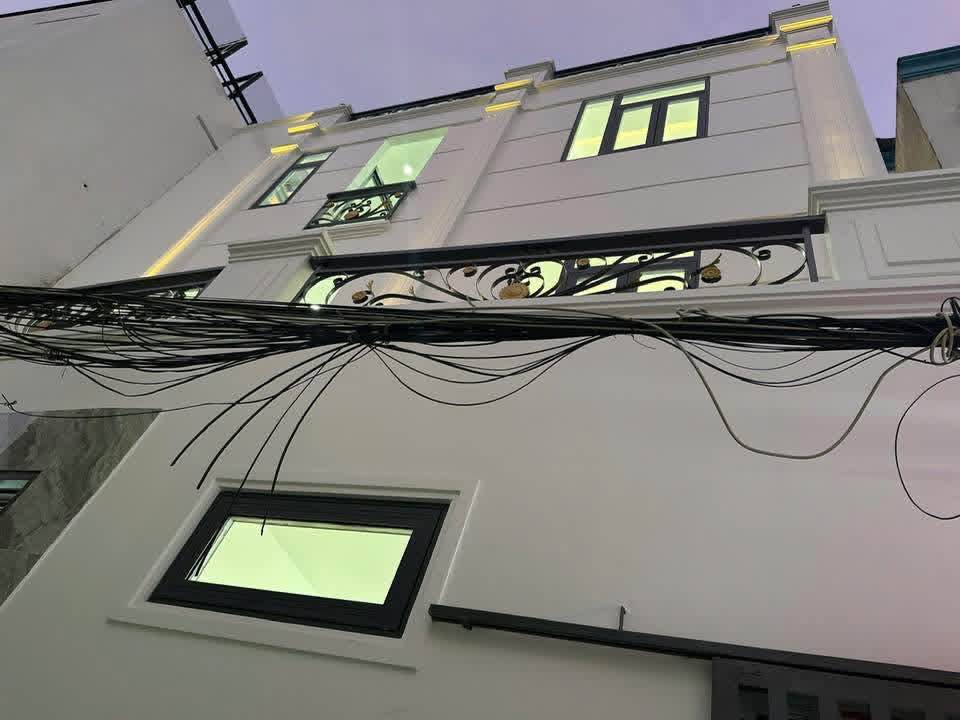 Nhà 34m² P.7 Q8 - Hẻm Thoáng, Sổ Riêng, Giá 6.38 Tỷ