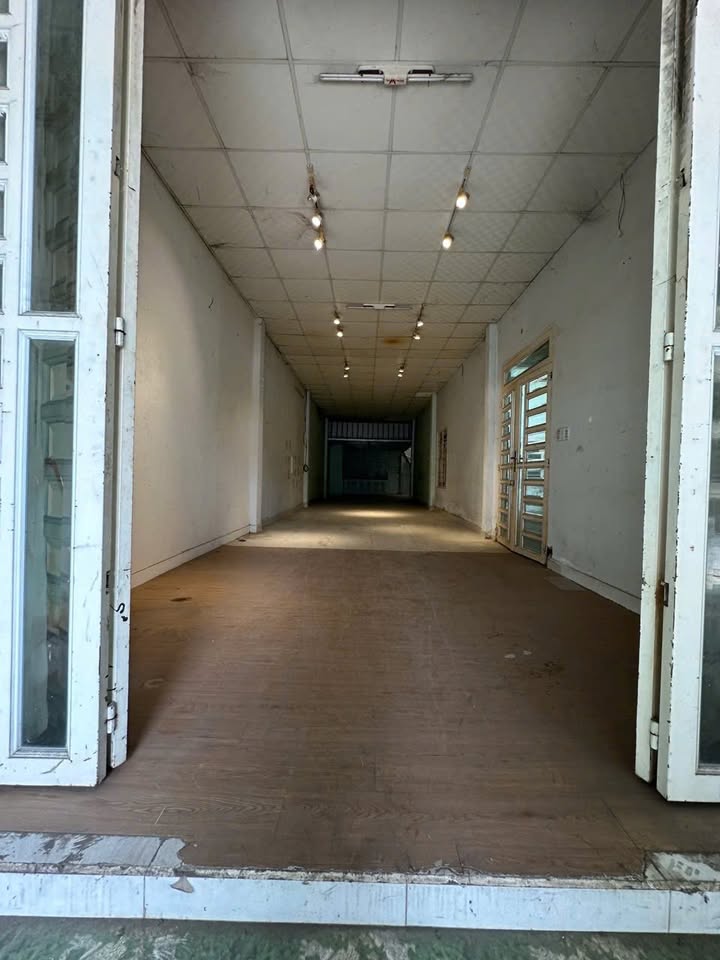 Cho Thuê Xưởng 250m² Đường Xe Tải Phạm Hùng, Thủ Dầu Một - Giá Rẻ