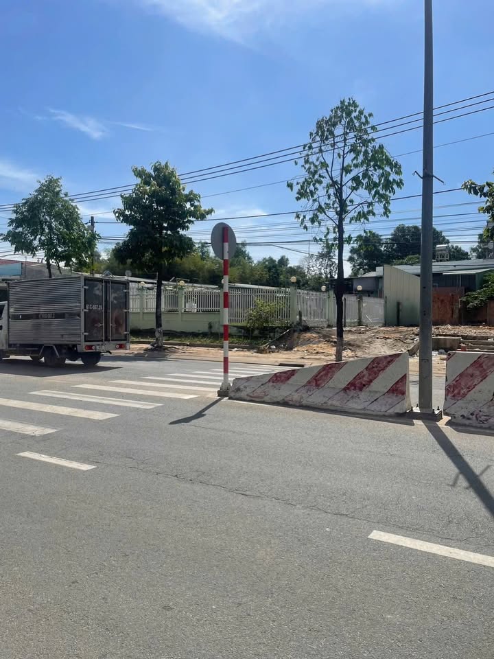 Nhà Phố Hồ Văn Mên Q.12 155m² - Mặt tiền kinh doanh đắc địa!