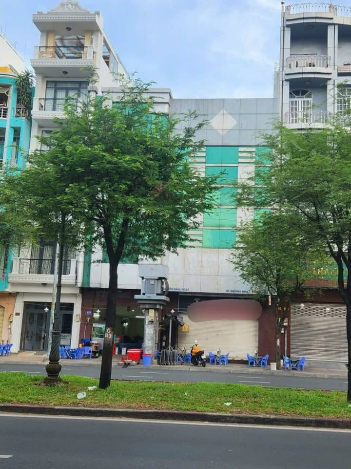 Nhà phố Mặt tiền Hồng Bàng Quận 6 130m² giá 36 tỷ - Đầu tư sinh lời vượt trội!