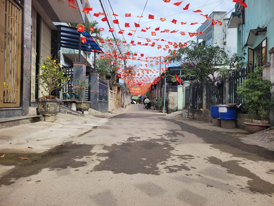 Đất Hẻm Âu Cơ Quy Nhơn 43m² giá 890 triệu - Sổ đỏ chính chủ!