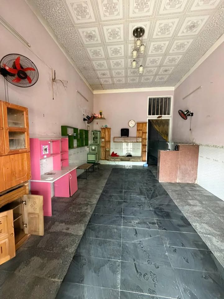 Nhà Mặt Tiền Trân Văn Cẩn Quy Nhơn 85m² - Giá 2.05 Tỷ