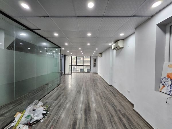 Cho thuê văn phòng 100m² mặt tiền 8m đường Thái Hà - Giá 16 triệu