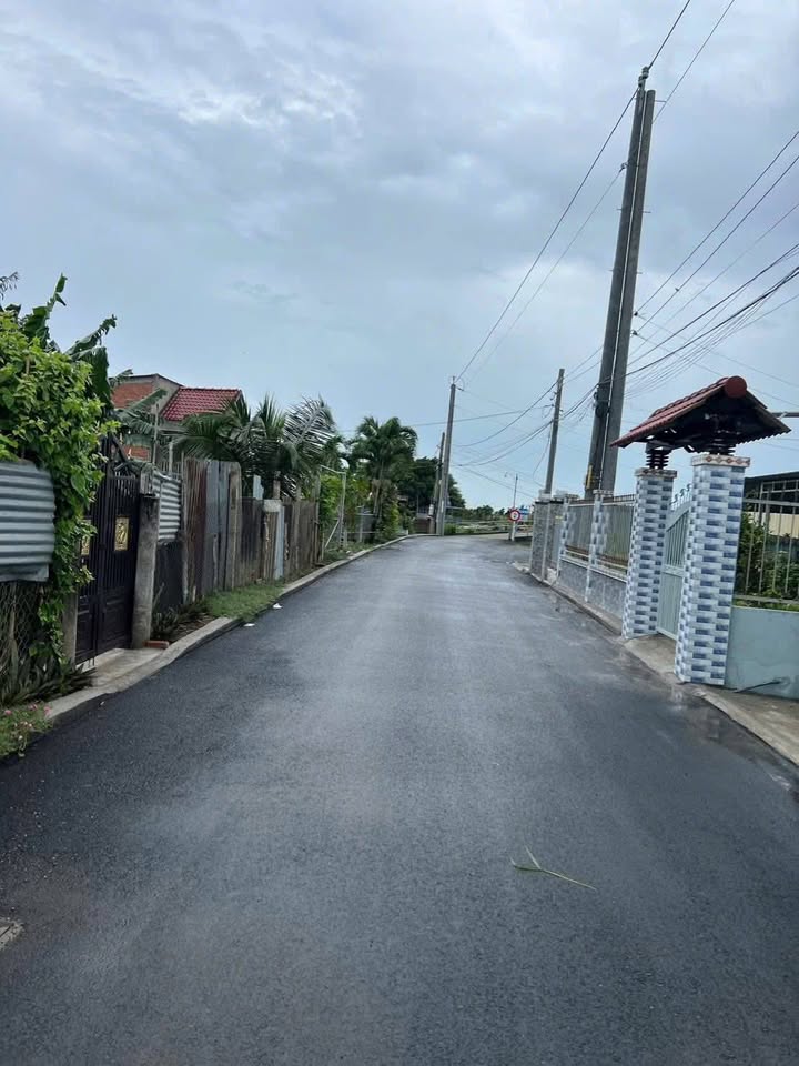 Đất Thổ Cư 270m² Thị Trấn Cần Đước - Sổ Đỏ Vuông Vắn, Giá 3 Tỷ