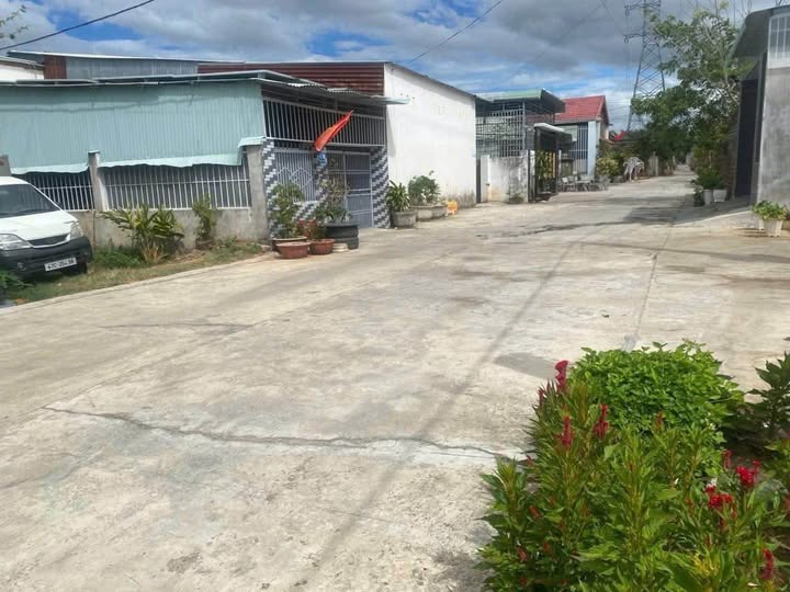 Đất nền Hẻm Huỳnh Thúc Kháng Kon Tum 120m² - Đường ô tô rộng rãi, tiềm năng!