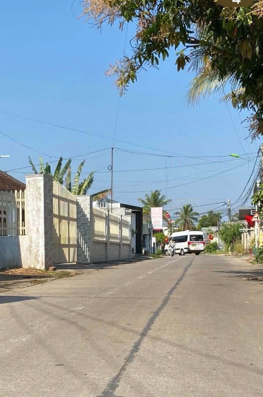 Đất Vàng 320m² Mặt Tiền Nguyễn Thông, Kon Tum - Sổ Hồng Thổ Cư, Giá 9xx Triệu