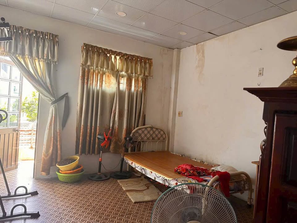 Nhà 3 Tầng Hẻm Hoàng Diệu, Nha Trang - 4PN Giá 7 Triệu/Tháng