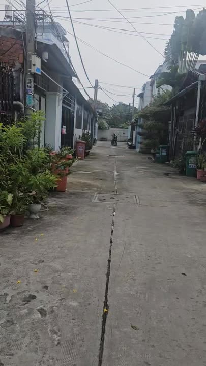 Nhà Riêng Bà Điểm Hóc Môn 117m² - Ô tô vào tận nhà, sổ hồng sẵn!