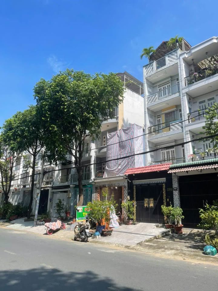 Nhà Mặt Tiền Đường Số 44 Quận 6 - 80m² BTCT 4 Lầu, Giá 14.5 Tỷ