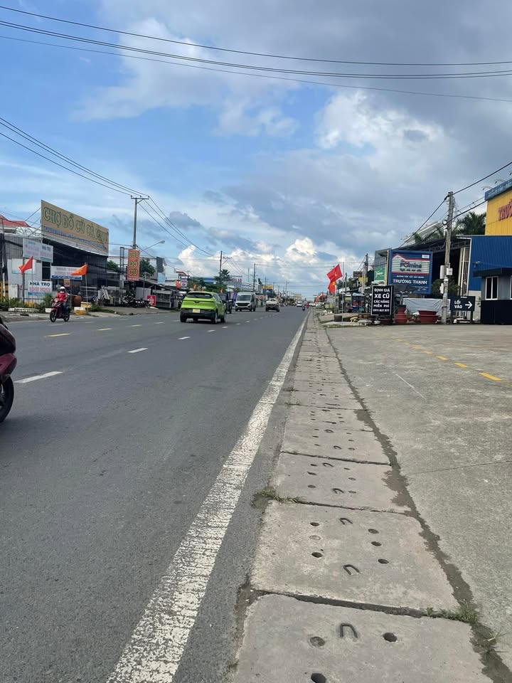 Nhà phố Quốc lộ 1A Cà Mau 1330m² - Mặt tiền kinh doanh đắc địa!