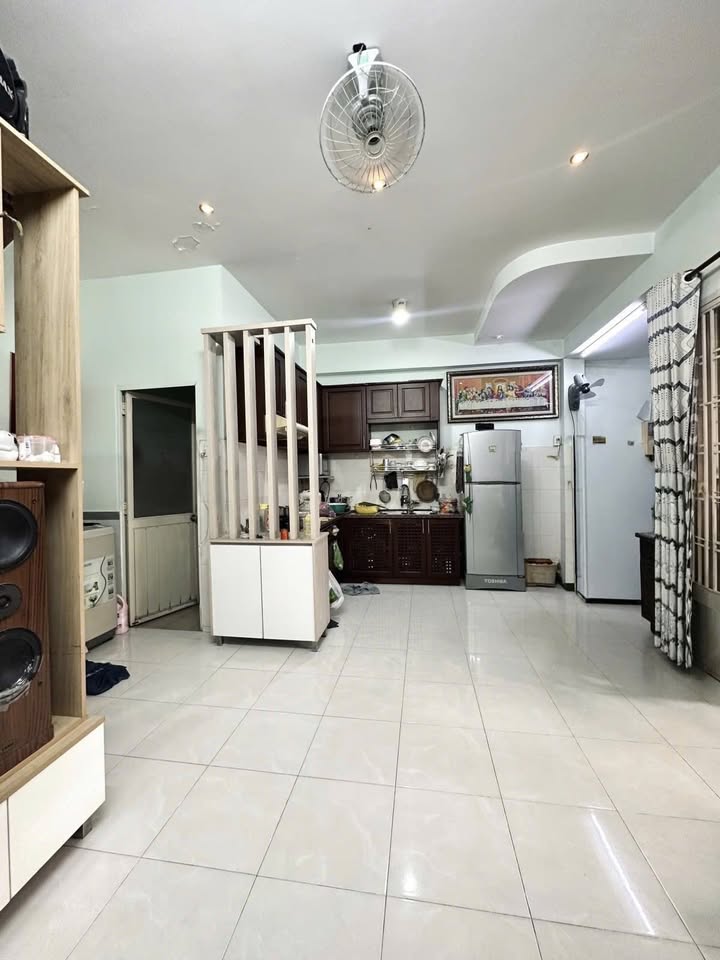 Nhà Góc Lê Văn Duyệt, Bình Thạnh - 40m², 3PN, 5.8 Tỷ - Thoáng Mát, Sẵn Sổ Hồng