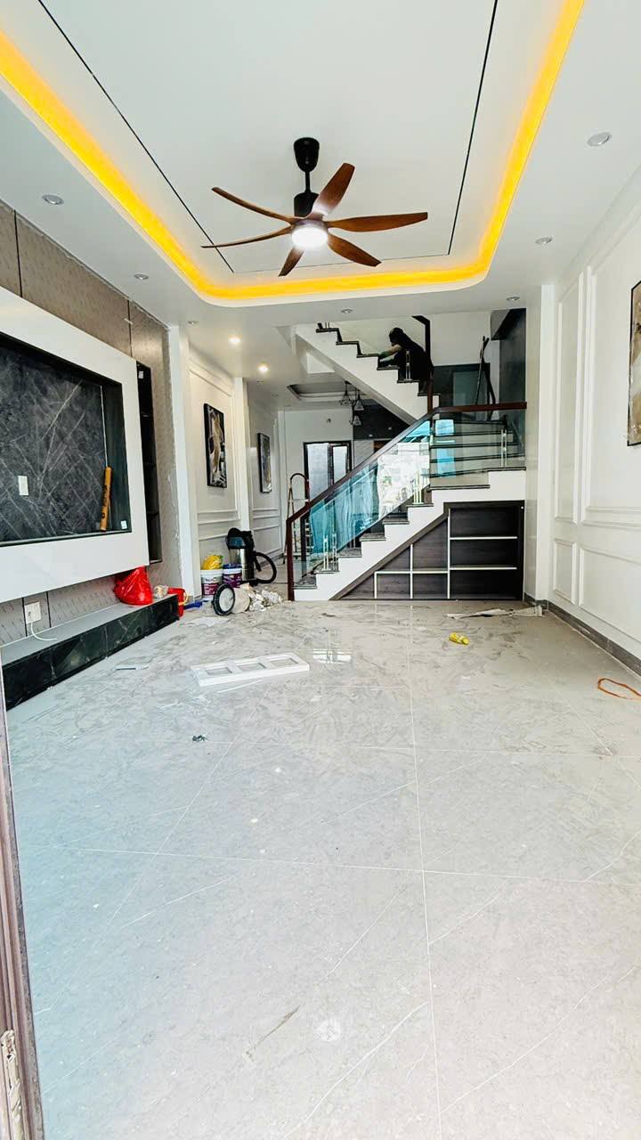 Nhà 3 Tầng 68m² Tân Cổ Điển Gần CC Quỳnh Hoàng, Hải Phòng - Giá 3.79 Tỷ