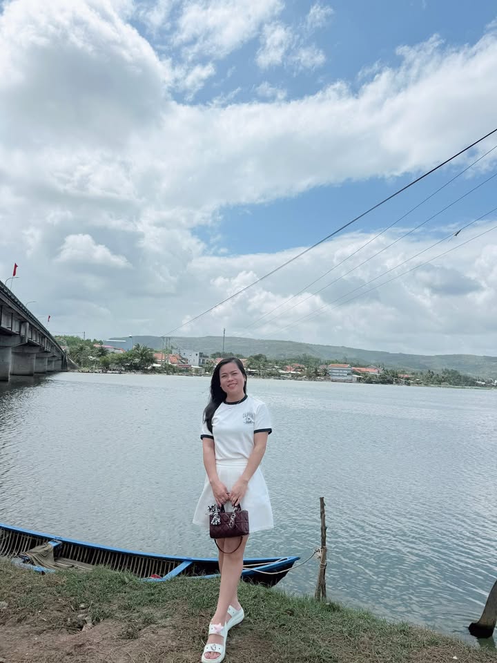 Đất nền Buôn Hồ 70m² giá 3 tỷ - Sổ đỏ chính chủ sẵn sàng giao dịch!