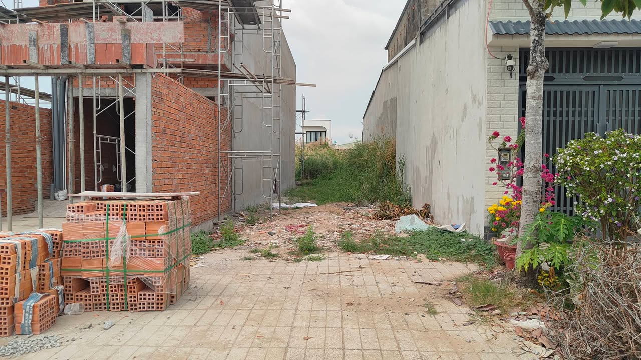 Đất nền Rạch Giá 132m² giá 2 tỷ - Sổ đỏ chính chủ, xây tự do!